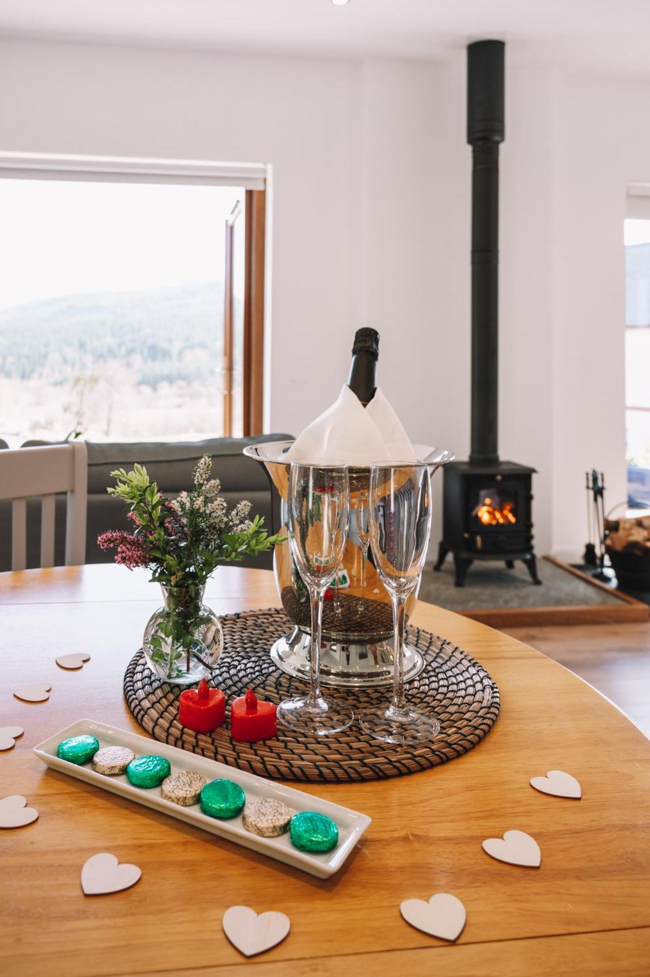Inverskilavulin Estate Lodges Форт-Уильям Экстерьер фото
