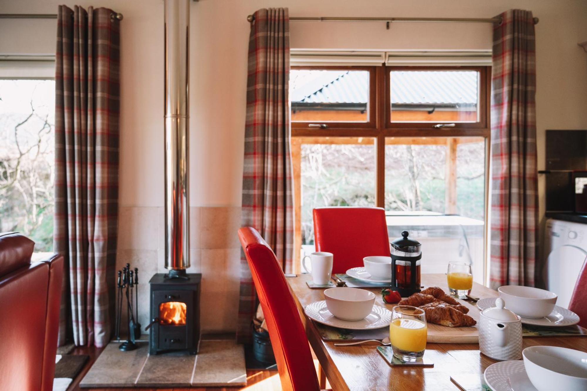Inverskilavulin Estate Lodges Форт-Уильям Экстерьер фото